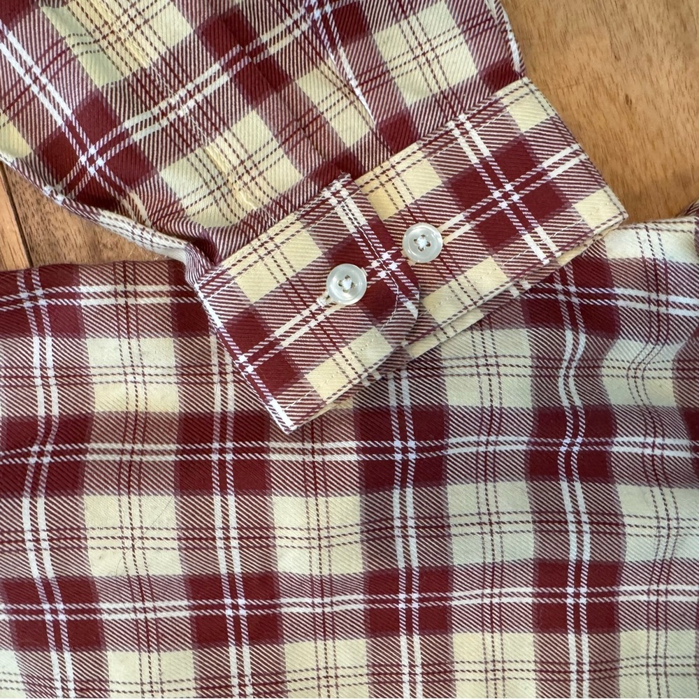 Orvis Red and Cream Plaid Shirt 16 neck‎ - Picture 5 of 5